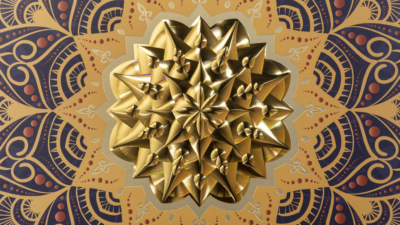 Can't keep your eyes off our hot-stamped designs? Hot-stamped oriental flower pattern design for packaging